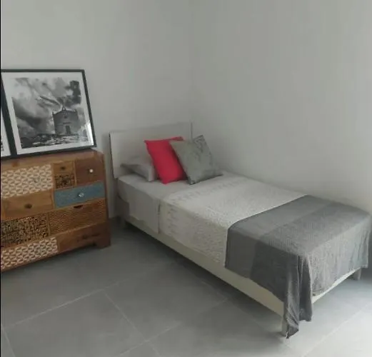 Stylish Two-bedroom Retreat Near Balluta Bay Pat2 Lägenhet Sliema