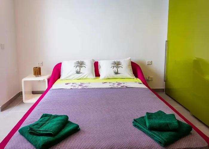 Lägenhet Stylish Two-bedroom Retreat Near Balluta Bay Pat2