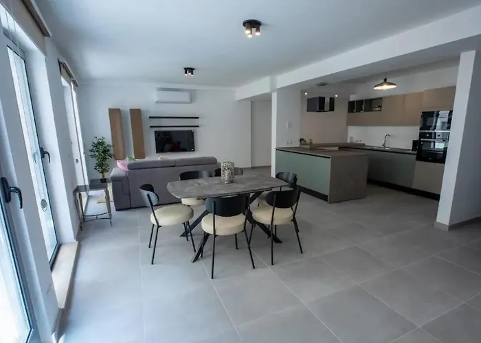 Appartement Stylish Two-bedroom Retreat Near Balluta Bay Pat2
