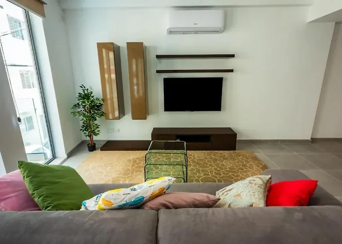 Stylish Two-bedroom Retreat Near Balluta Bay Pat2 Lägenhet Sliema