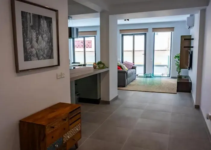 Stylish Two-bedroom Retreat Near Balluta Bay Pat2 * سليمة